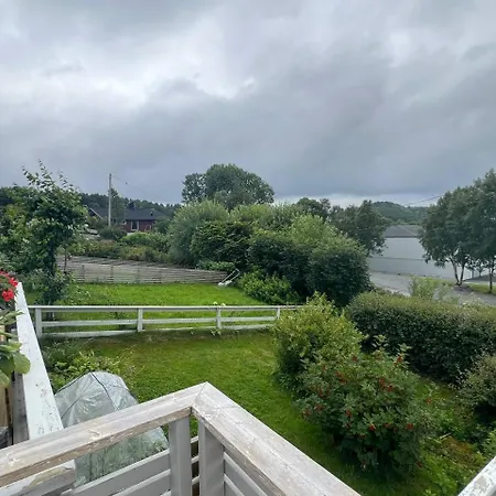 Sunny Gateaway In Lerstad, Suitable For Two Guests * Alesund