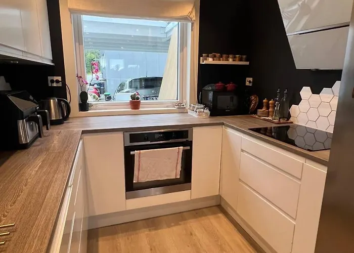 Apartament Sunny Gateaway In Lerstad, Suitable For Two Guests Ålesund