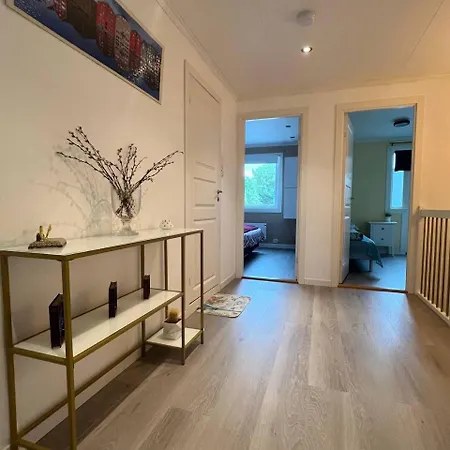 Leilighet Sunny Gateaway In Lerstad, Suitable For Two Guests
